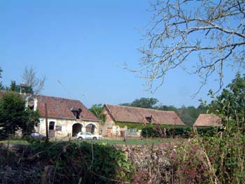 l-outer_buildings