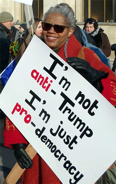 h_pro-democracy-sign