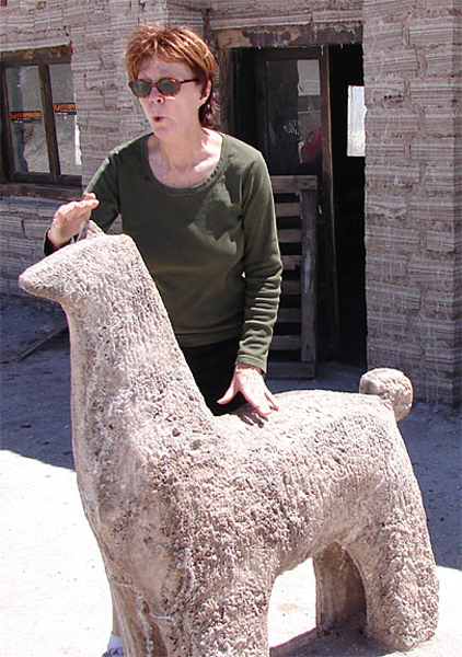 salinas_s_sculpture_llama